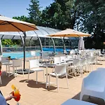 فندق Novotel Nantes 4*