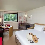 Novotel Nantes 4*
