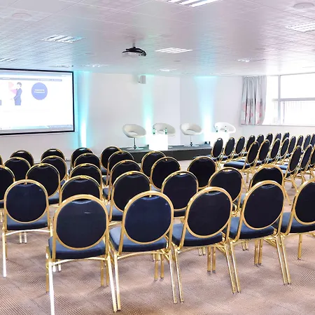 Novotel Nantes 4*
