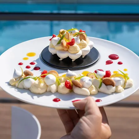 ノボテル ナンテス 4*