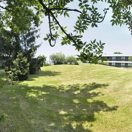 Hotell Novotel Nantes 4*