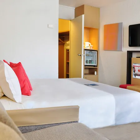 Novotel Nantes 4*