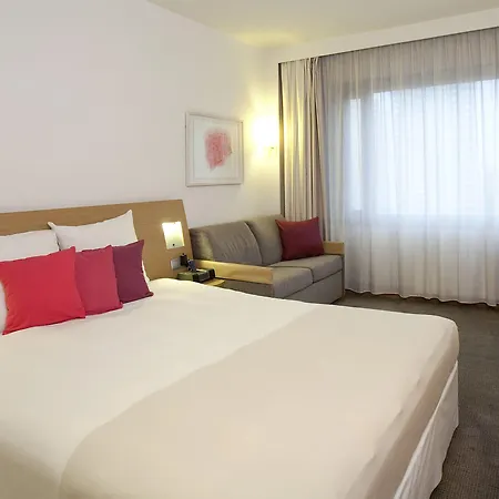Novotel Nantes 4*
