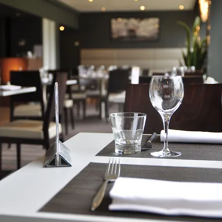 Novotel Nantes מלון קאקרפו