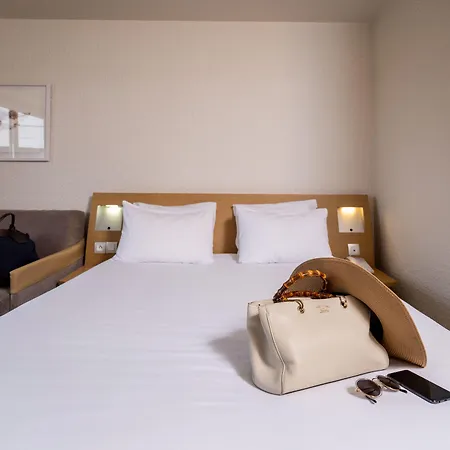 Novotel Nantes 4*