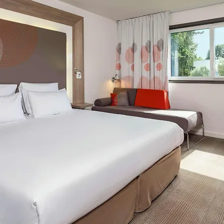Otel Novotel Nantes Carquefou