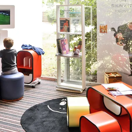 Novotel Nantes 4*