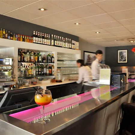 Hotel Novotel Nantes 4*