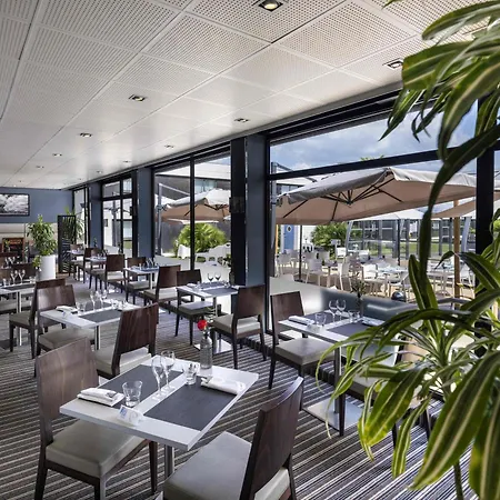 Hotel Novotel Nantes 4*