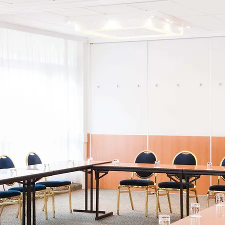 Novotel Nantes 4*