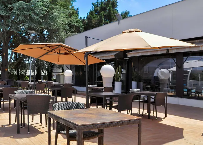 ノボテル ナンテス 4* カルクフー